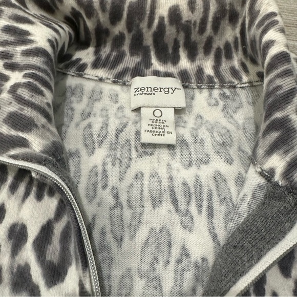 Zenergy Chico's Cheetah animal Print gray zip Sweater Cashmere Blend Sz 0 = s/4 - Picture 3 of 8